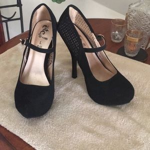 Black Mary Jane heels